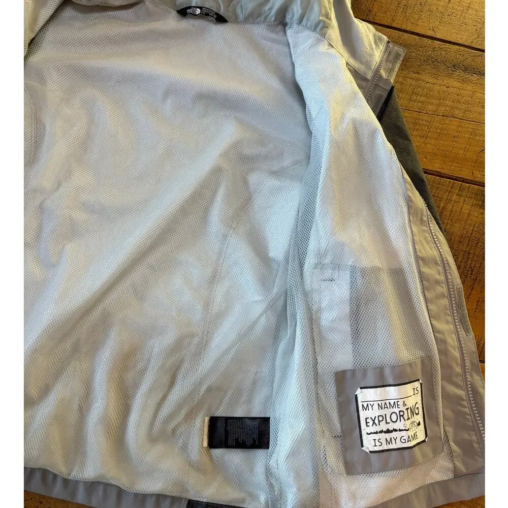 The North Face Girls Gray Full‎ Zip Windbreaker DryVent Hooded Jacket 14/16